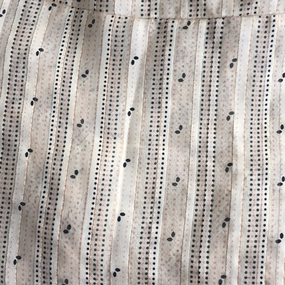 EUC BCBG Maxazira cream silk halter top - Picture 8 of 8